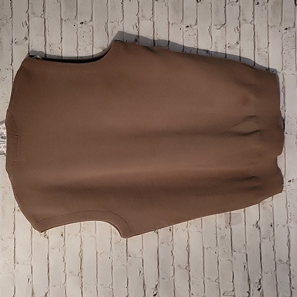 Casablanca, Men's Pure New Wool Khaki Vest, Shrink Resist, Micro Wool, Size 40. - Picture 2 of 4